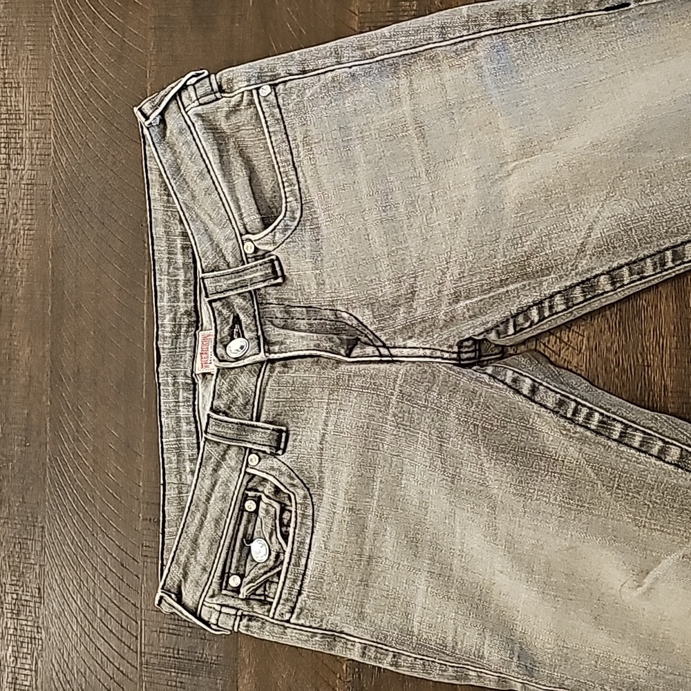 True Religion Gray Skinny Jeans! Size 28, Stretch, Flap pockets, Great condition